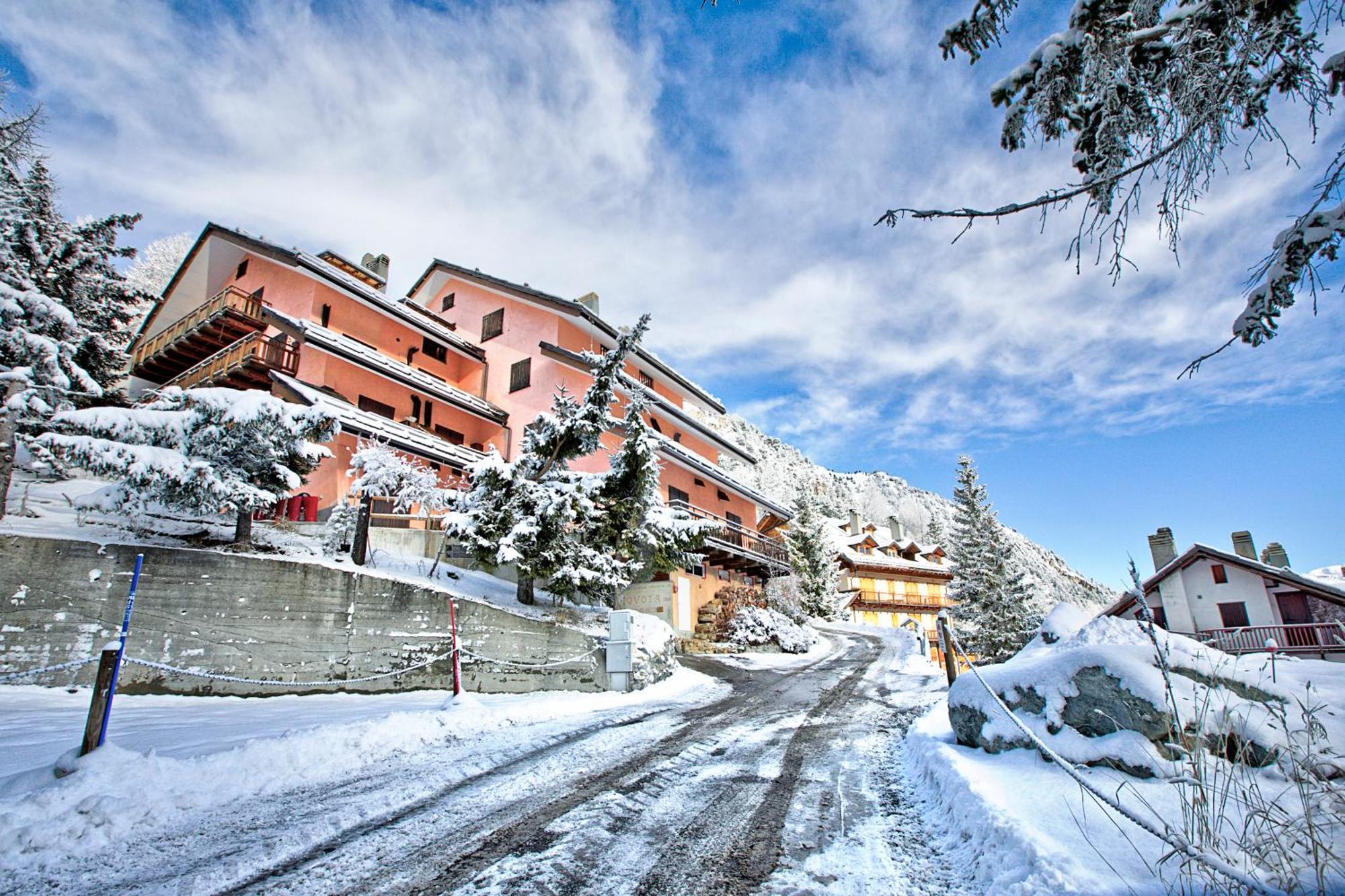 Appartamento La Marmotta Mountain Retreat - Happy Rentals Claviere Exterior photo